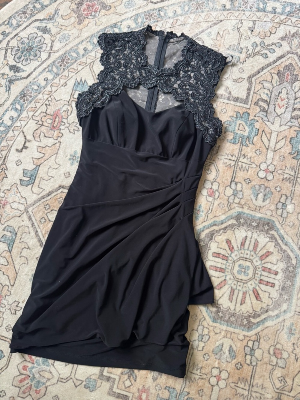 Cache Black Lace-Back Ruched Evening Dress